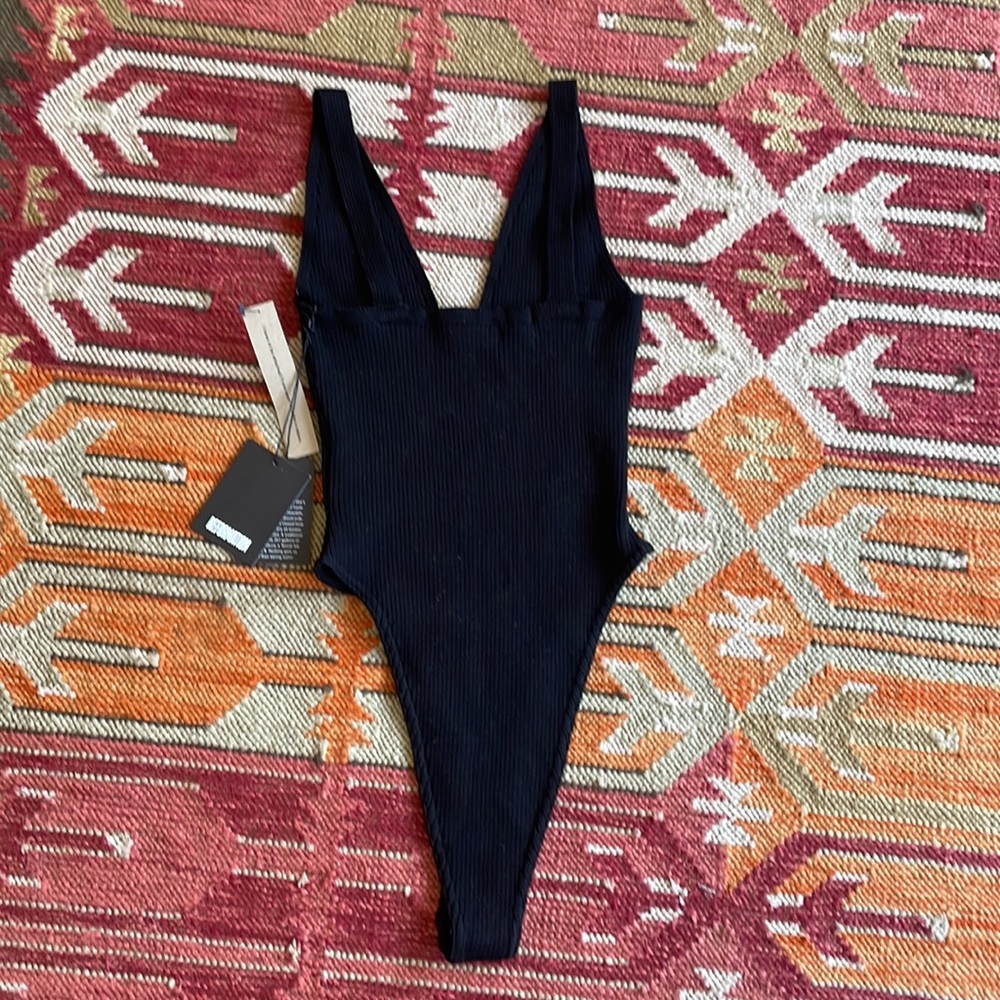 NWT Reformation Marella Ribbed Bodysuit - Picture 8 of 9